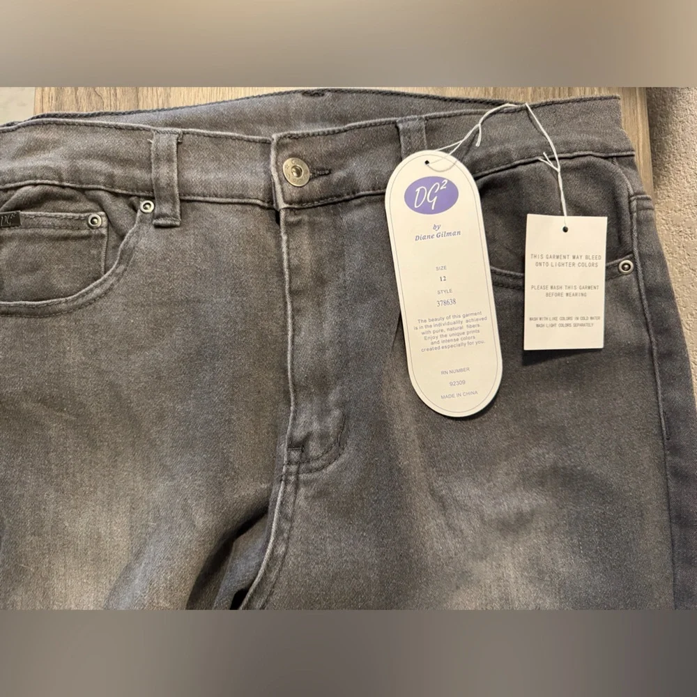 NWT Diane Gilman DG2 Women's Gray Jeans, size 12 - Picture 3 of 5